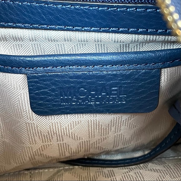 Michael Kors Julia Convertible Shoulder Bag - Picture 8 of 8